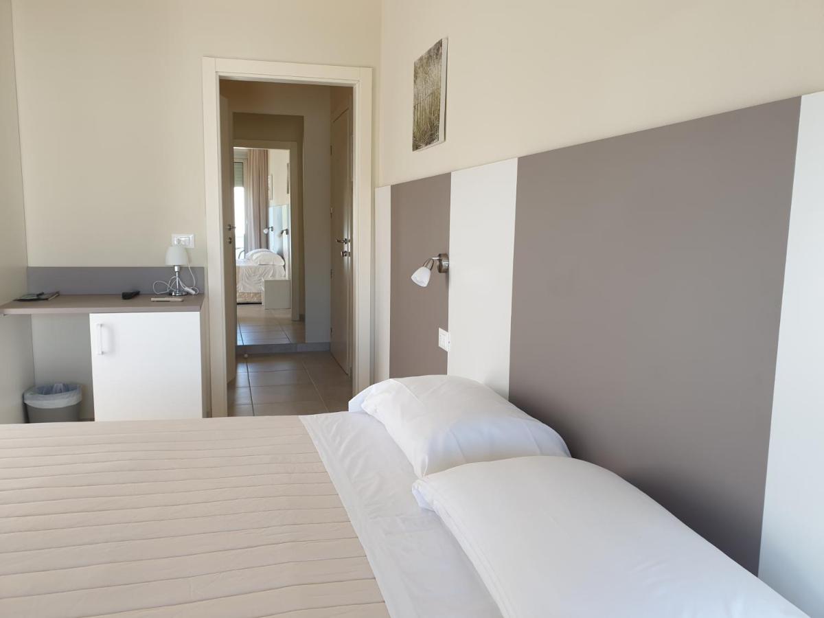 Double or Twin Room,1259083582:JPEG